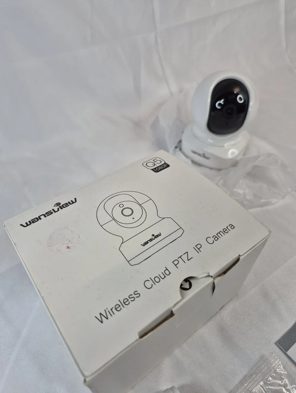 Wansview Q5 1080P Wireless Cloud PTZ IP Security Camera WiFi w/ Box Accessories